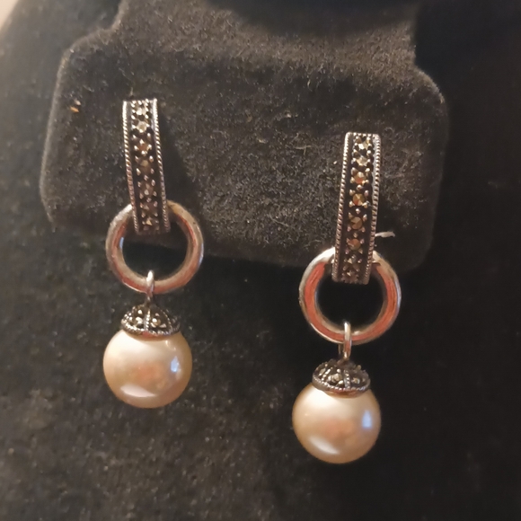 JJ Judith Jack Sterling Silver  Marcasite Drop down dangling Faux Pearl Earrings - Picture 9 of 11
